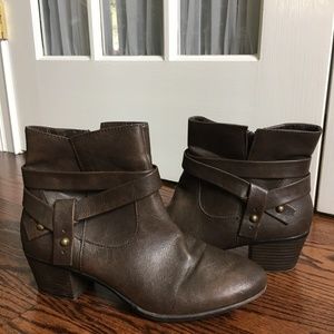 Size 9 Brown Booties